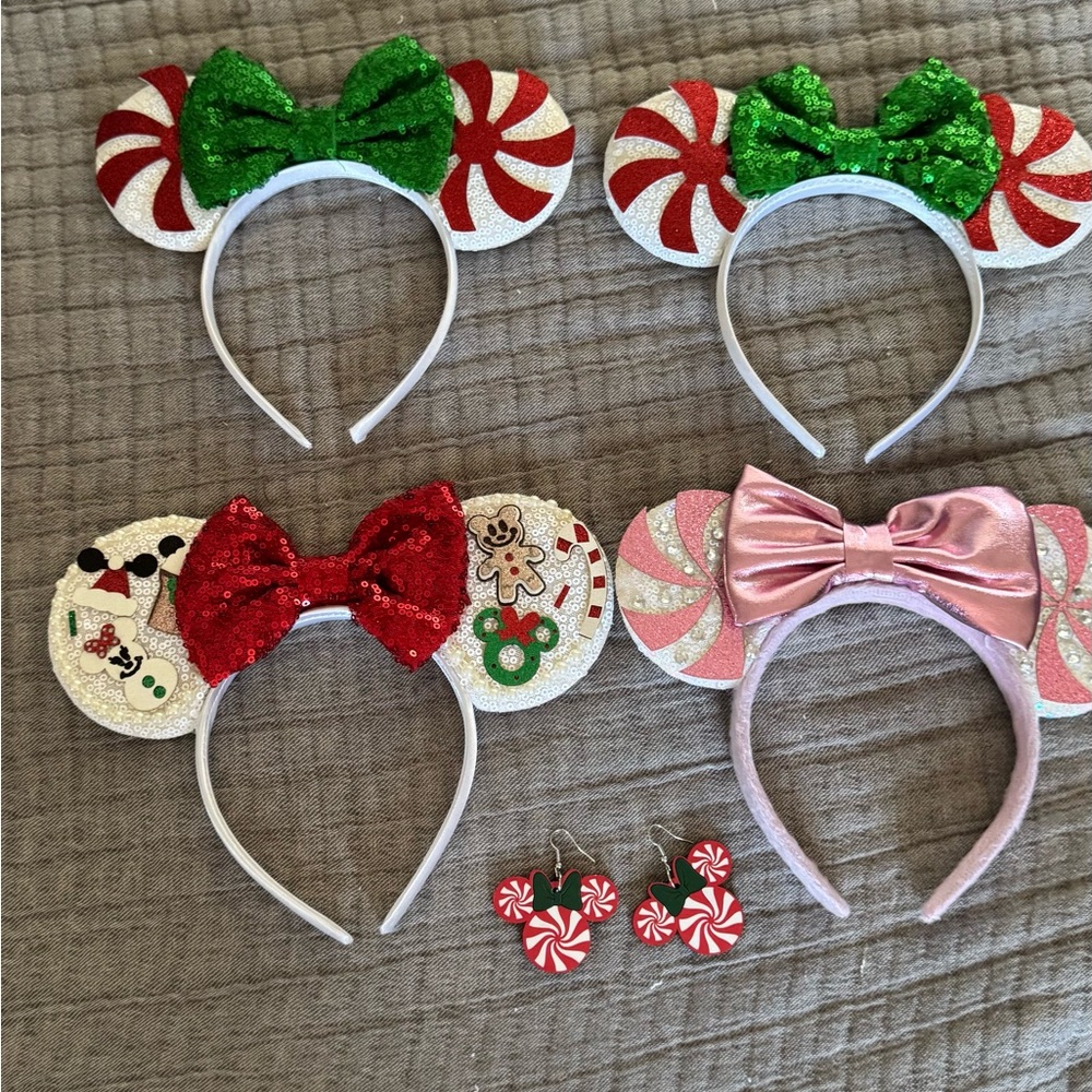 Set Minnie Mickey Christmas Holiday Peopermint Ears & Earrings